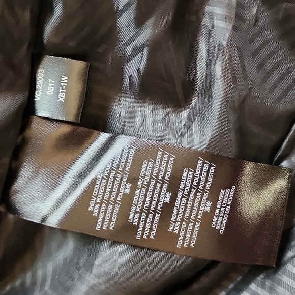 STORMTECH black coat with blue zippers - Picture 14 of 16